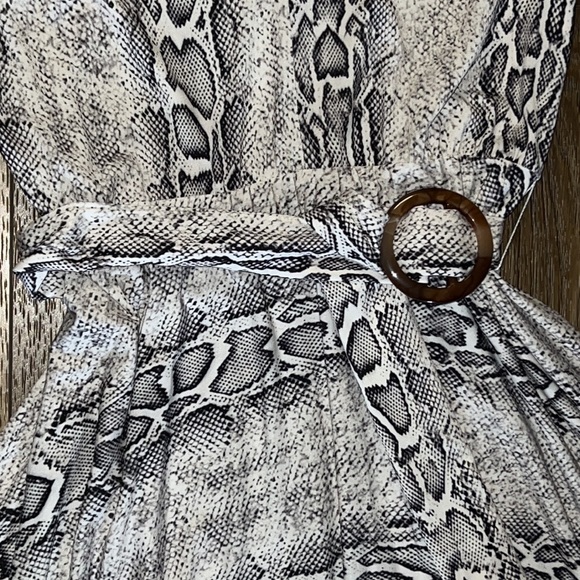 ASOS Asymmetrical Dress 🖤 - Picture 12 of 13